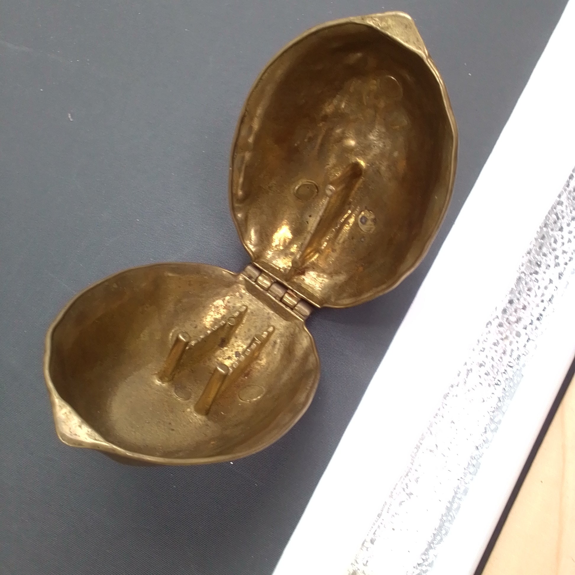 Nøddeknækker, messing